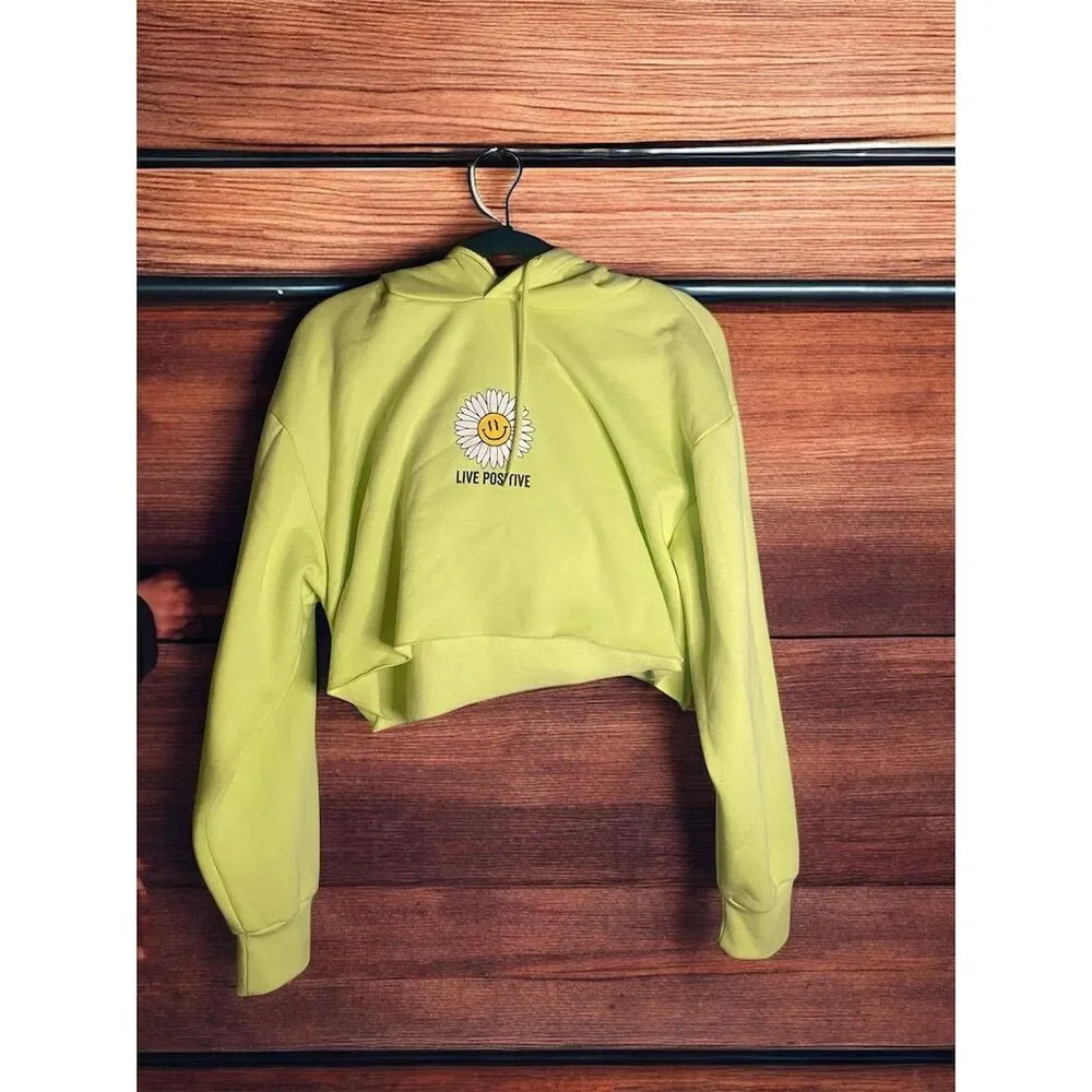 Charlotte Russe Women's XL Green Cropped Hoodie "Live Positive" Graphic (E4)